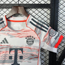 Conjunto Bayer de munique Away 25/26
