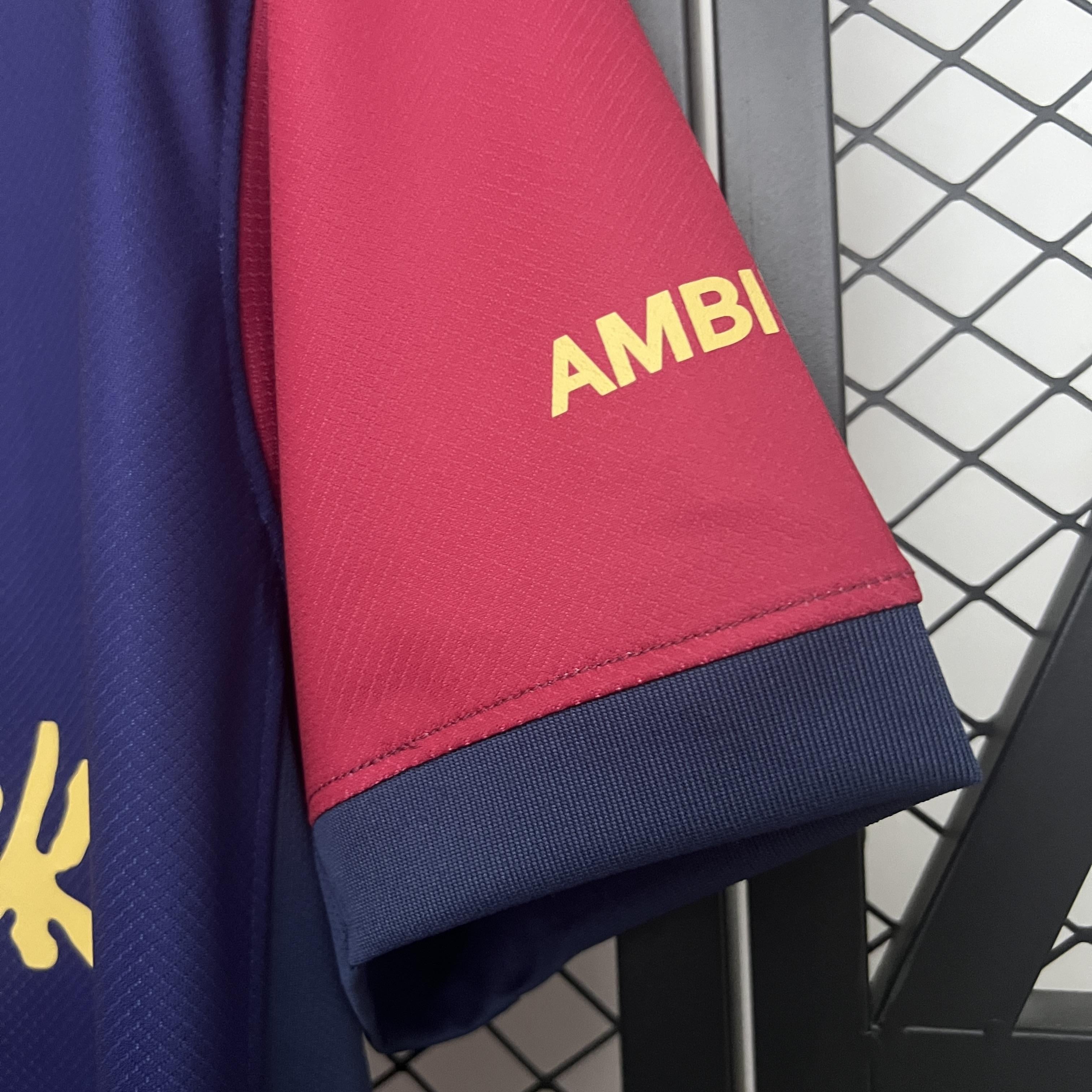 Camisa Barcelona Titular 24/25 - Versão Torcedor Travis Scott Cactus Jack