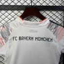 Conjunto Bayer de munique Away 25/26