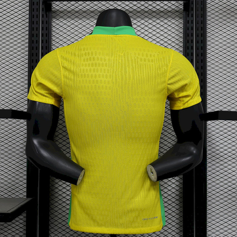 Camisa Brasil Titular 2025/26 - Versão Jogador Amarela