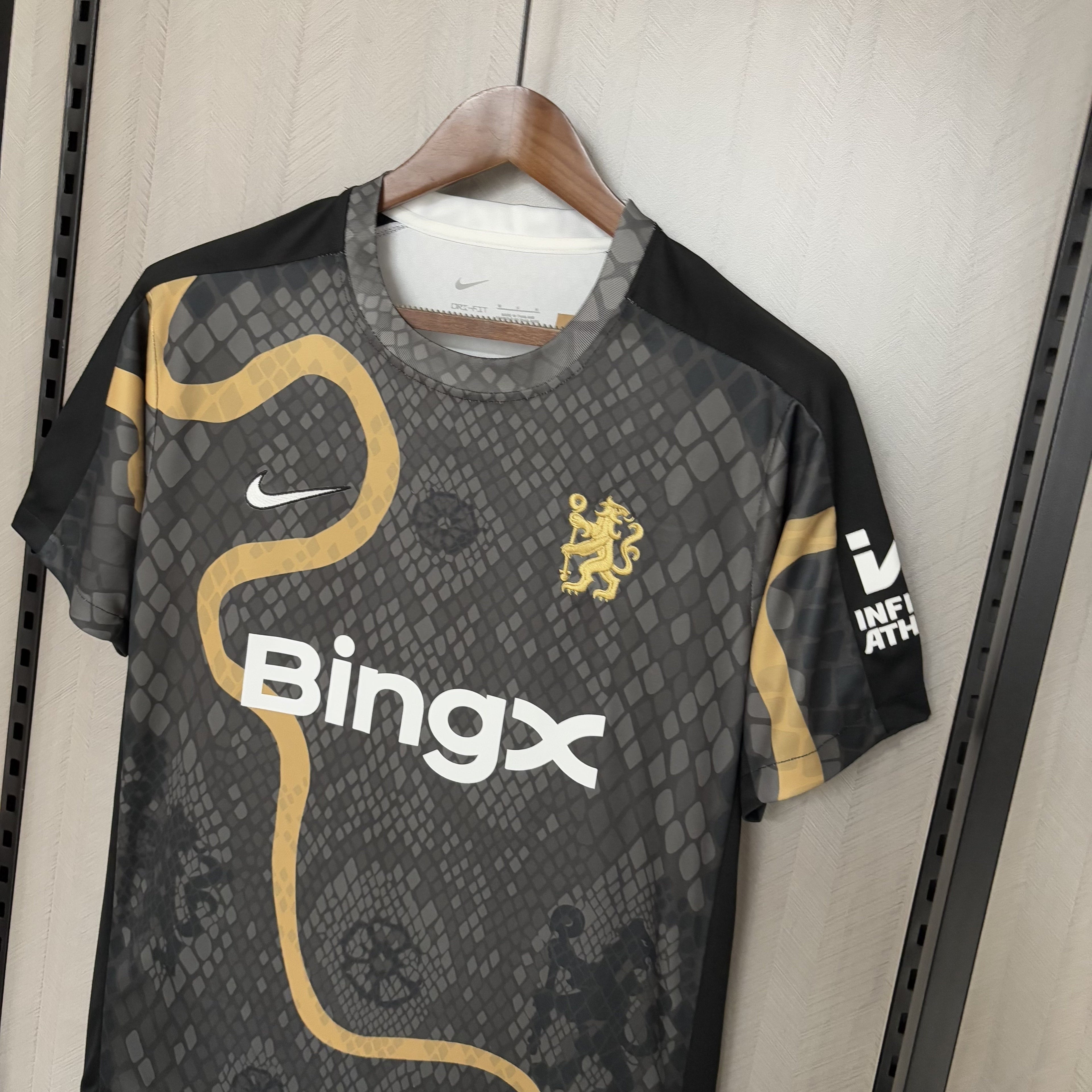 Camisa Chelsea Away 25/26 - Preta e amarela