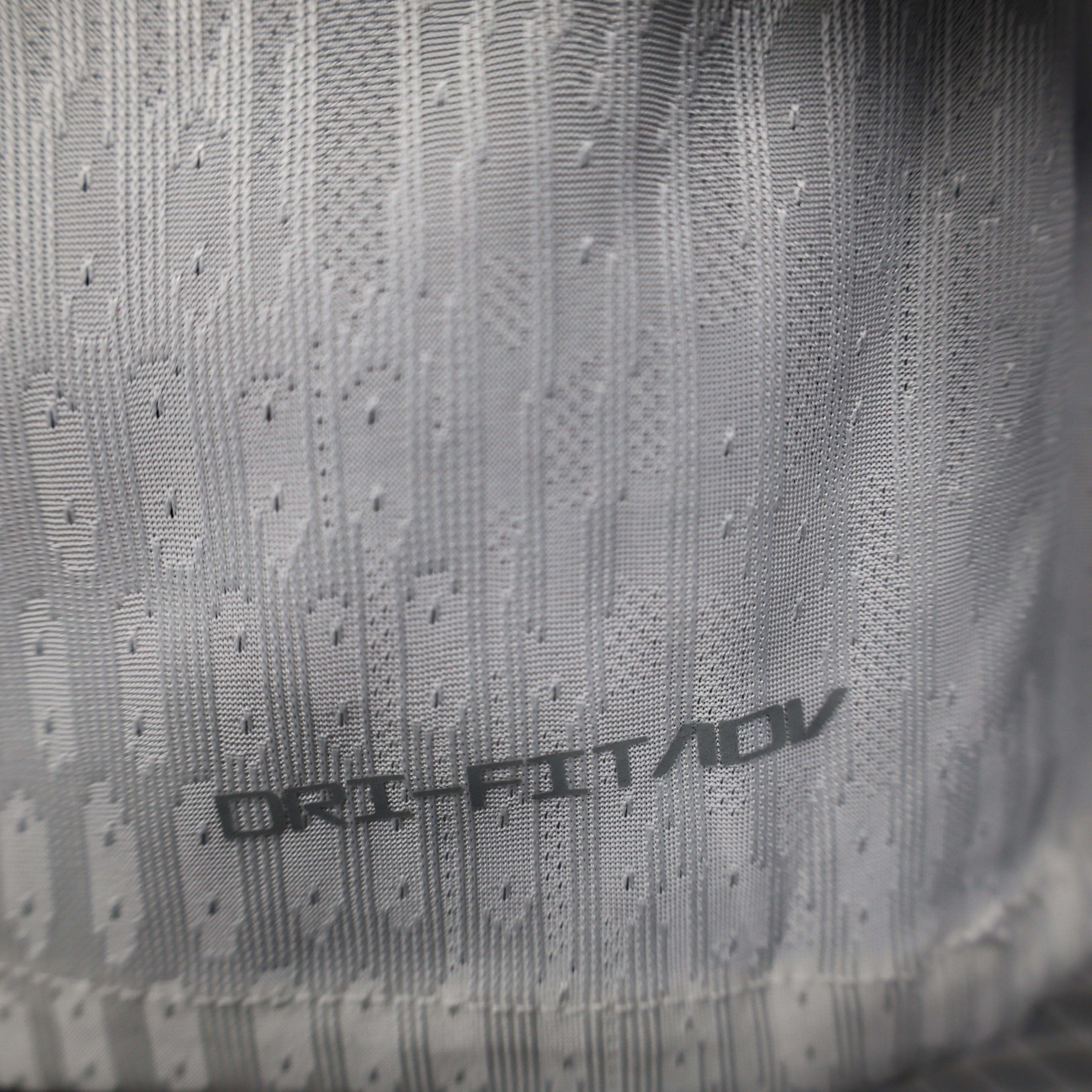 Camisa Chelsea Fora 2025/26 - Versão Jogador Branca