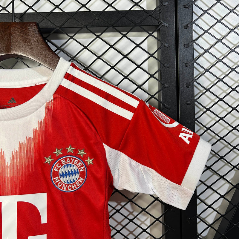 Conjunto Bayer de munique home 25/26