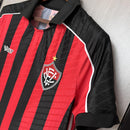 Camisa Vitória Titular 25/26 - Vermelha e Preta